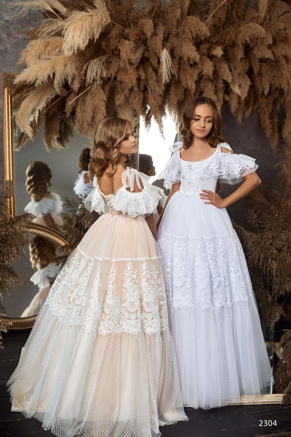 L2304 Bohemian Mini Bride Dress With Cold Shoulder(L2304 Bohemian Mini Bride Dress With Cold Shoulder)