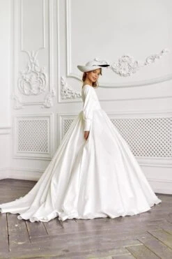 Silvia Catholic First Communion Dress(Silvia Catholic First Communion Dress) 5 Silvia Catholic First Communion Dress(Silvia Catholic First Communion Dress) -Mia Bambina Store mia bambina boutique Catholic First Communion dress 2