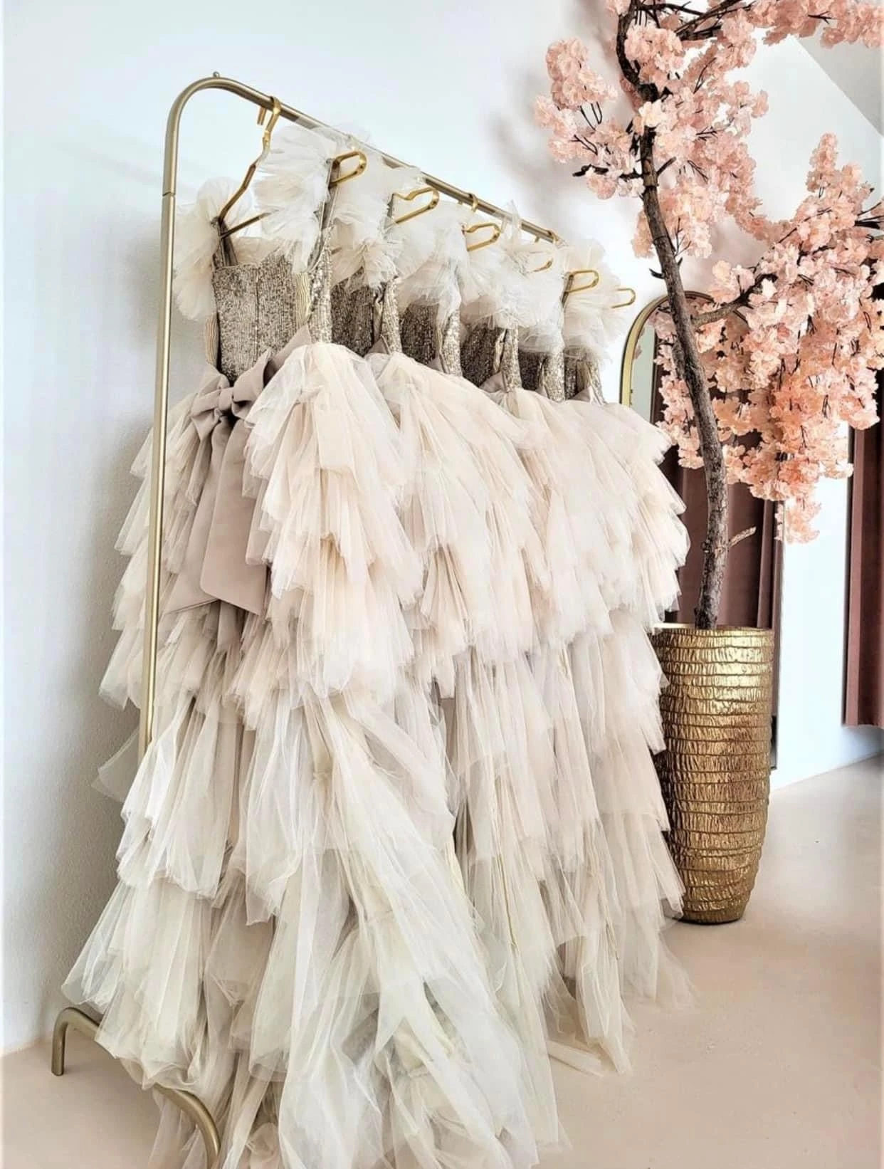 Pearl White Tulle Dress For Teenage Girls With Detachable Train(Pearl White Tulle Dress For Teenage Girls With Detachable Train) 6 Pearl White Tulle Dress For Teenage Girls With Detachable Train(Pearl White Tulle Dress For Teenage Girls With Detachable Train) - Image 6