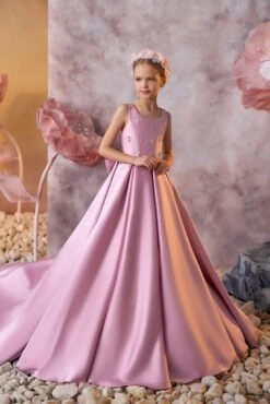 Royal Satin Gown(Royal Satin Gown)