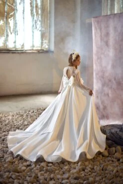 Vintage Faith Communion Gown(Vintage Faith Communion Gown) 9 Vintage Faith Communion Gown(Vintage Faith Communion Gown) -Mia Bambina Store mia bambina boutique Vintage Faith Communion Gown 4