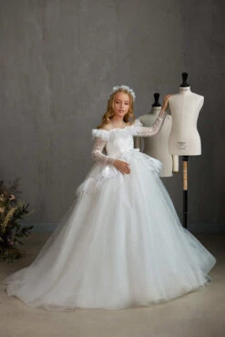 BOSTON – STRIKING OFF-THE-SHOULDER COMMUNION DRESS WITH RUFFLED FEATHER PEPLUM(Boston Striking Off The Shoulder Communion Dress With Ruffled Feather Peplum)