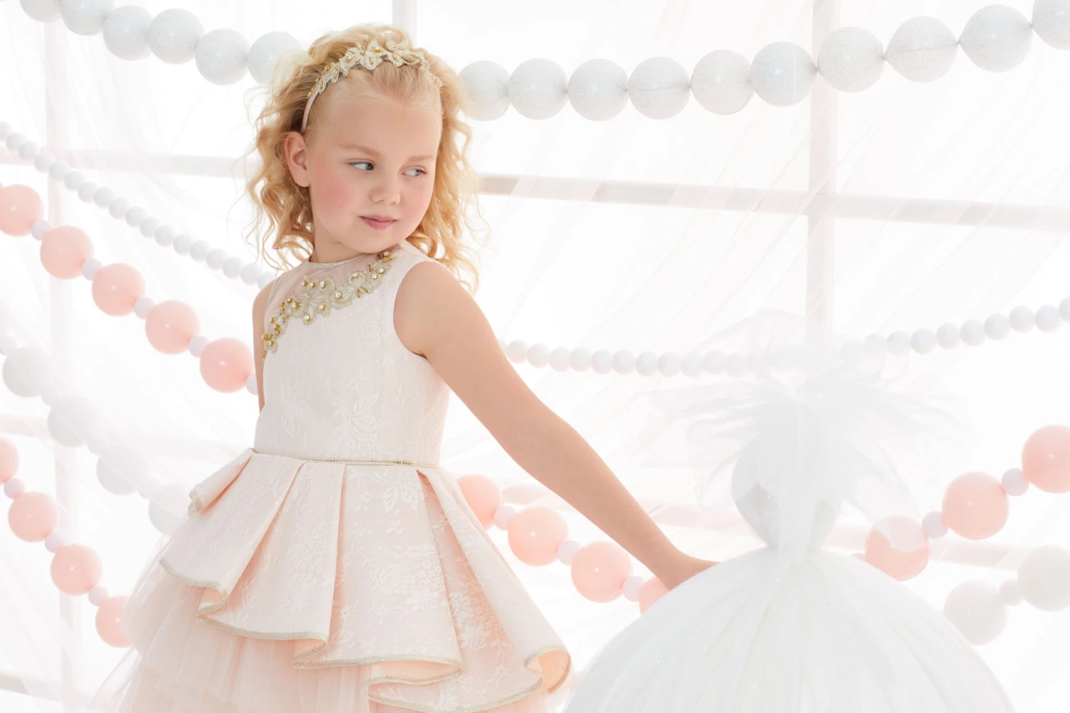 Girl's Lace Overlay Dress With Gold Embroidery Applique(Girls Lace Overlay Dress With Gold Embroidery Applique) 7 Girl's Lace Overlay Dress With Gold Embroidery Applique(Girls Lace Overlay Dress With Gold Embroidery Applique) - Image 7