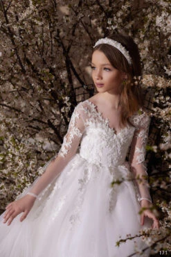 Marisa Girls Illusion V-Back Tulle Ball Gown Flower Girl Dress(Marisa Girls Illusion V Back Tulle Ball Gown Flower Girl Dress)